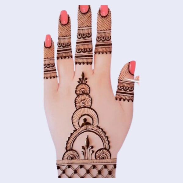 Latest Mehndi Design image of girls hand