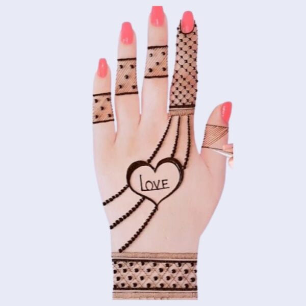 Love Mehndi Design made on girls hand